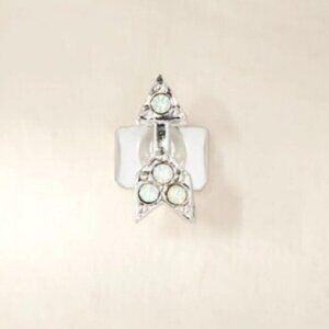 STELLA and Dot Keepsake Arrow Charm